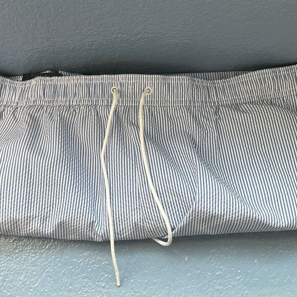 Tommy Hilfiger Men’s Original Ithaca blue white Swimsuit, size XXL, NWT - Picture 9 of 11